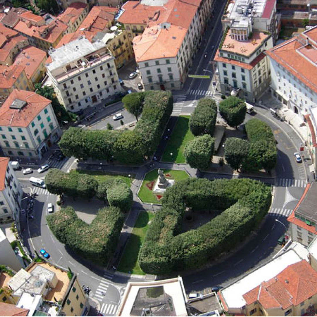 Vista dall'alto di Piazza Guido Monaco ad Arezzo 